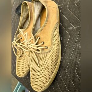 Mens light weight lace up